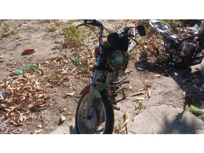 LOTE 008 - HONDA CG 150 TITAN ES 2004