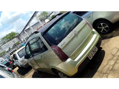 LOTE 011 - FIAT IDEA ATTRACTIVE 2011