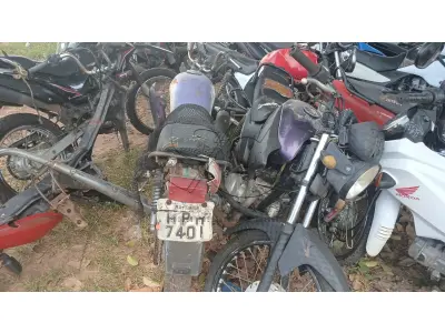 LOTE 001 - SUCATA HONDA CG 125 1999