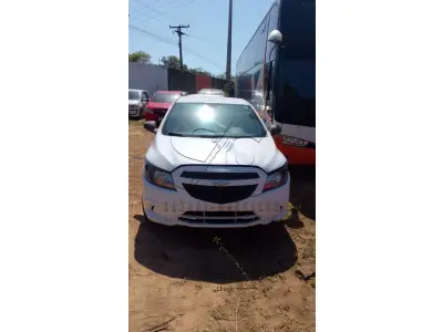 LOTE 013 - CHEVROLET ONIX 10MT 2017
