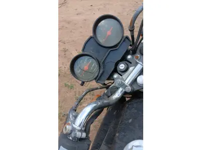 LOTE 005 - YAMAHA YBR 125 2013/2014