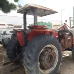 LOTE 026 - TRATOR S/RODAS M.FERGUSON