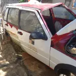 LOTE 010 - SUCATA FIAT UNO MILLE WAY