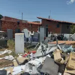 LOTE 005 - MOBILIÁRIOS