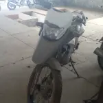 LOTE 009 - MOTO HONDA XRE 300