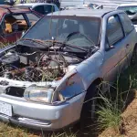 LOTE 012 - SUCATA VW GOL 1000I 1995